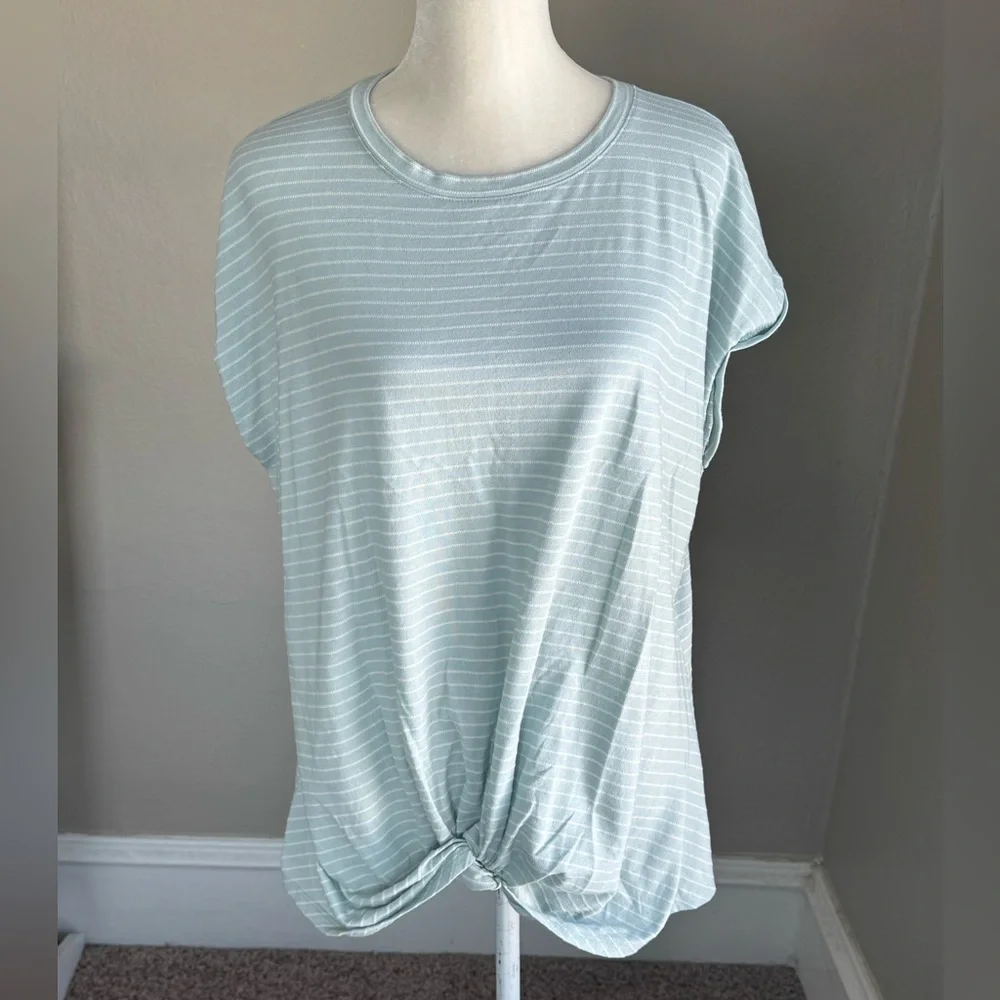 Maurices 24/7 Austin Stripes Knot Hem Short Sleeve Tee - Picture 3 of 8